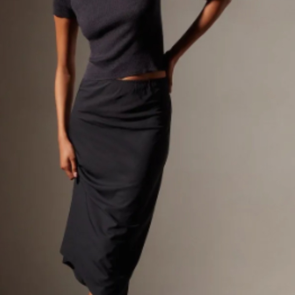 James Perse Japanese lightweight fabric High Low skirt